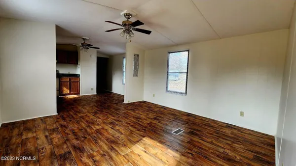 $950 | 1309 13th Street, Midway Park, NC 28544