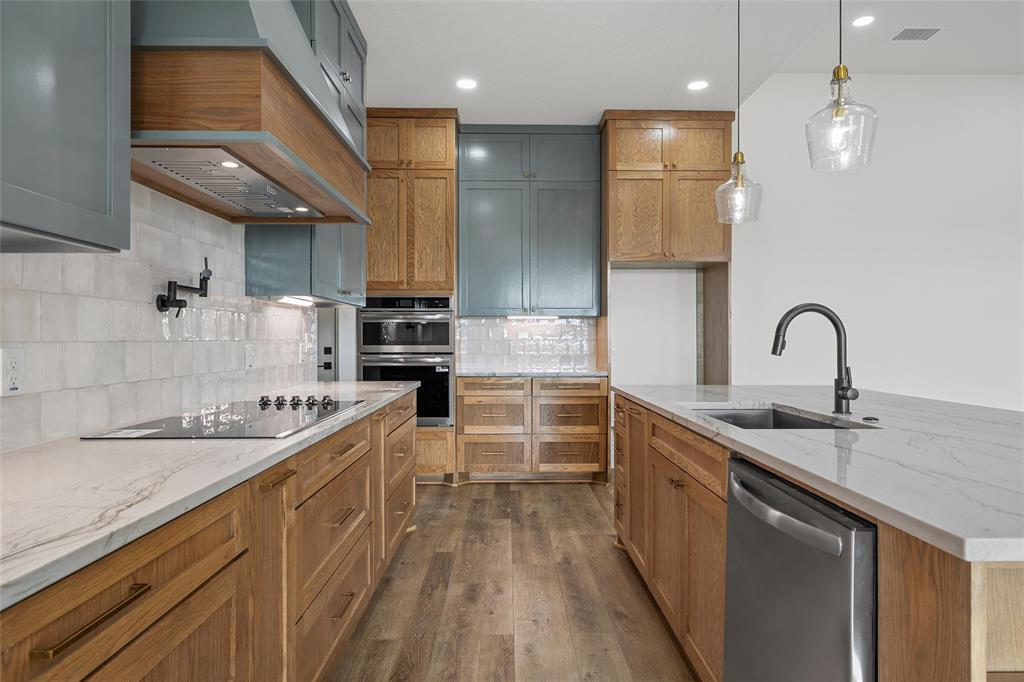 1337 Red Rock Road Hewitt, TX 76643 - Photo 11 of 37