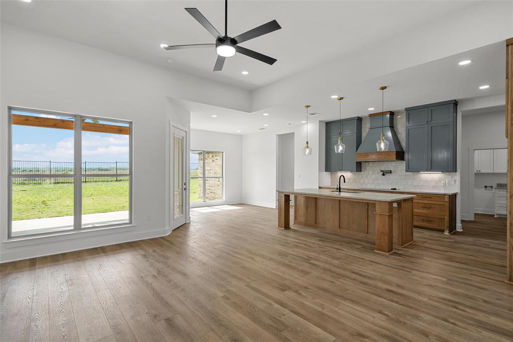 1337 Red Rock Road Hewitt, TX 76643 - Photo 4 of 37