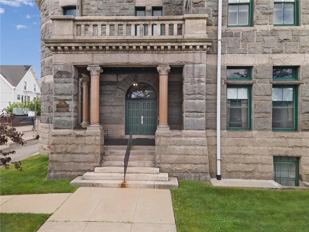 24 Front Street, Unit 4 Woonsocket, RI 02895 - Photo 3 of 29