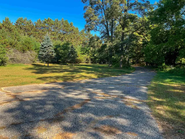 $350,000 | 1176 Dakota Court, Friendship, WI 53934