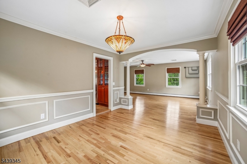 87 Reinman Road Warren, NJ 07059 - Photo 7 of 43