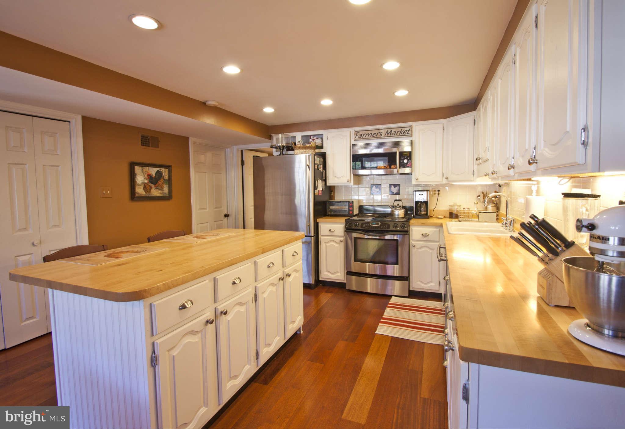 604 Amoss Road Severna Park, MD 21146 - Photo 8 of 29 Kitchen