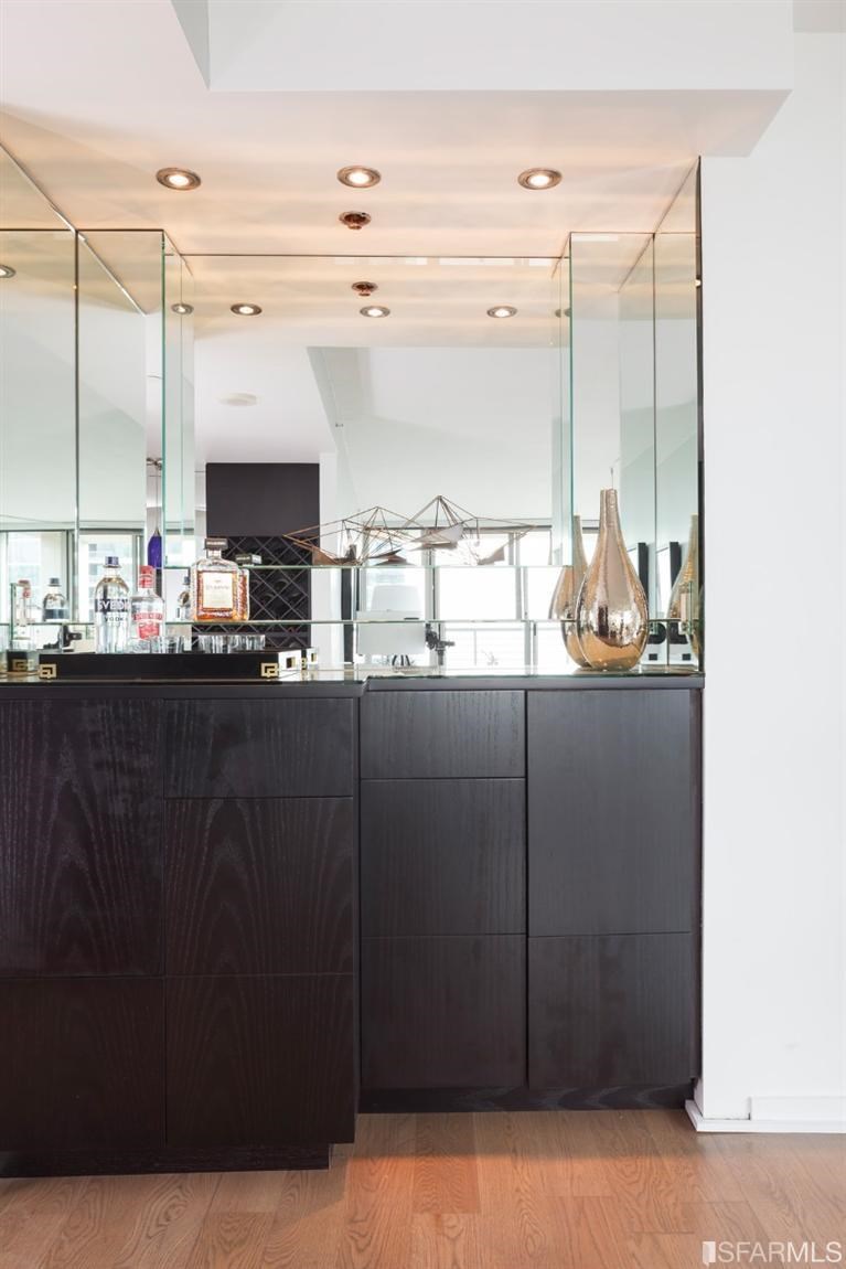 355 1st Street, Unit 2102 San Francisco, CA 94105 - Photo 8 of 10