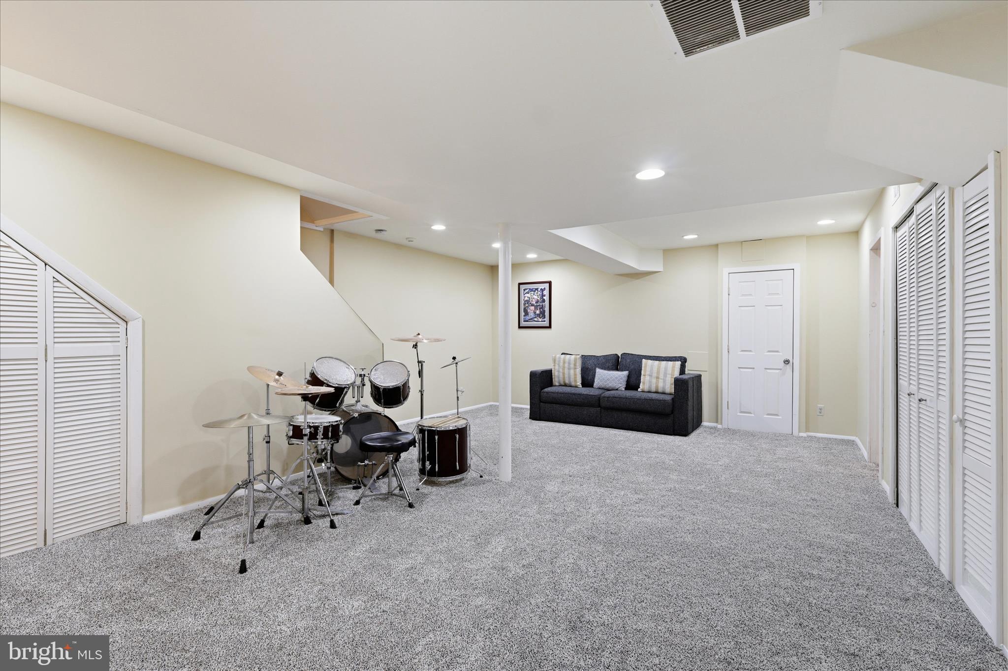 9708 Spring Ridge Lane Vienna, VA 22182 - Photo 38 of 56