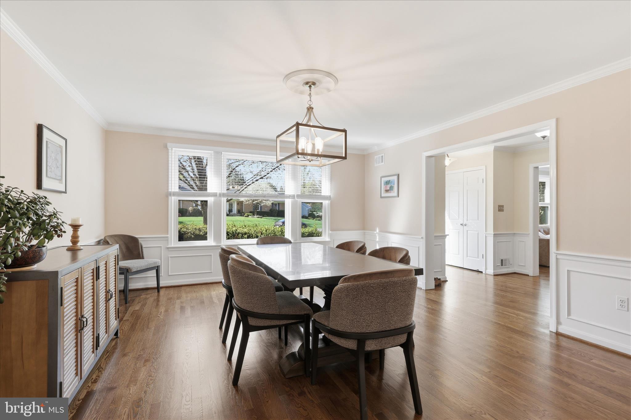 9708 Spring Ridge Lane Vienna, VA 22182 - Photo 7 of 56