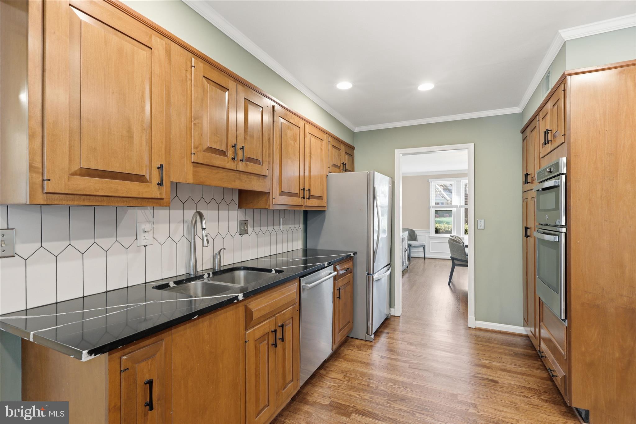 9708 Spring Ridge Lane Vienna, VA 22182 - Photo 9 of 56