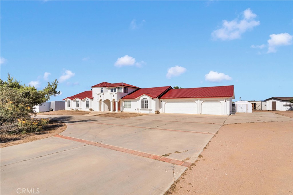 8381 White Road Phelan, CA 92371 - Photo 2 of 59