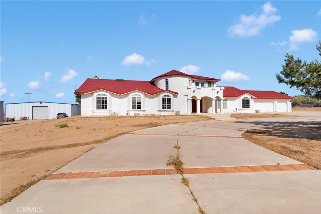 8381 White Road Phelan, CA 92371 - Photo 3 of 59 a view of street with houses