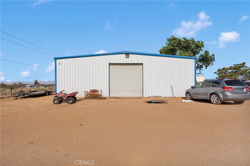 8381 White Road Phelan, CA 92371 - Photo 49 of 59