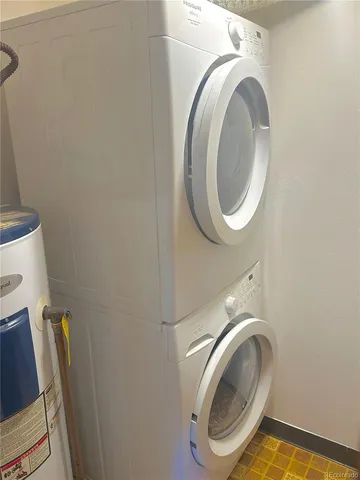 a view of yard with tree s