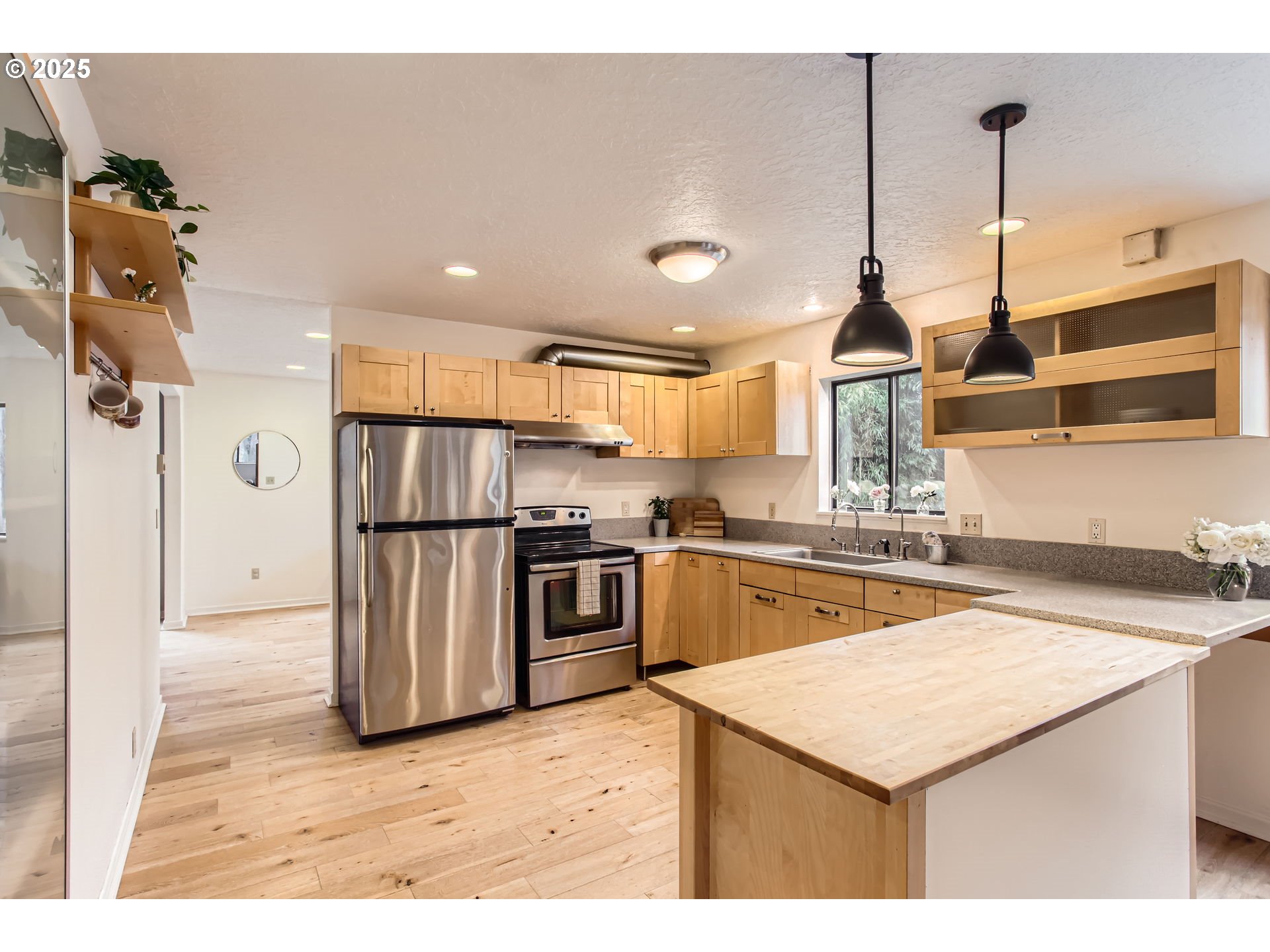 24347 Northwest Reeder Road Portland, OR 97231 - Photo 15 of 40 Kitchen