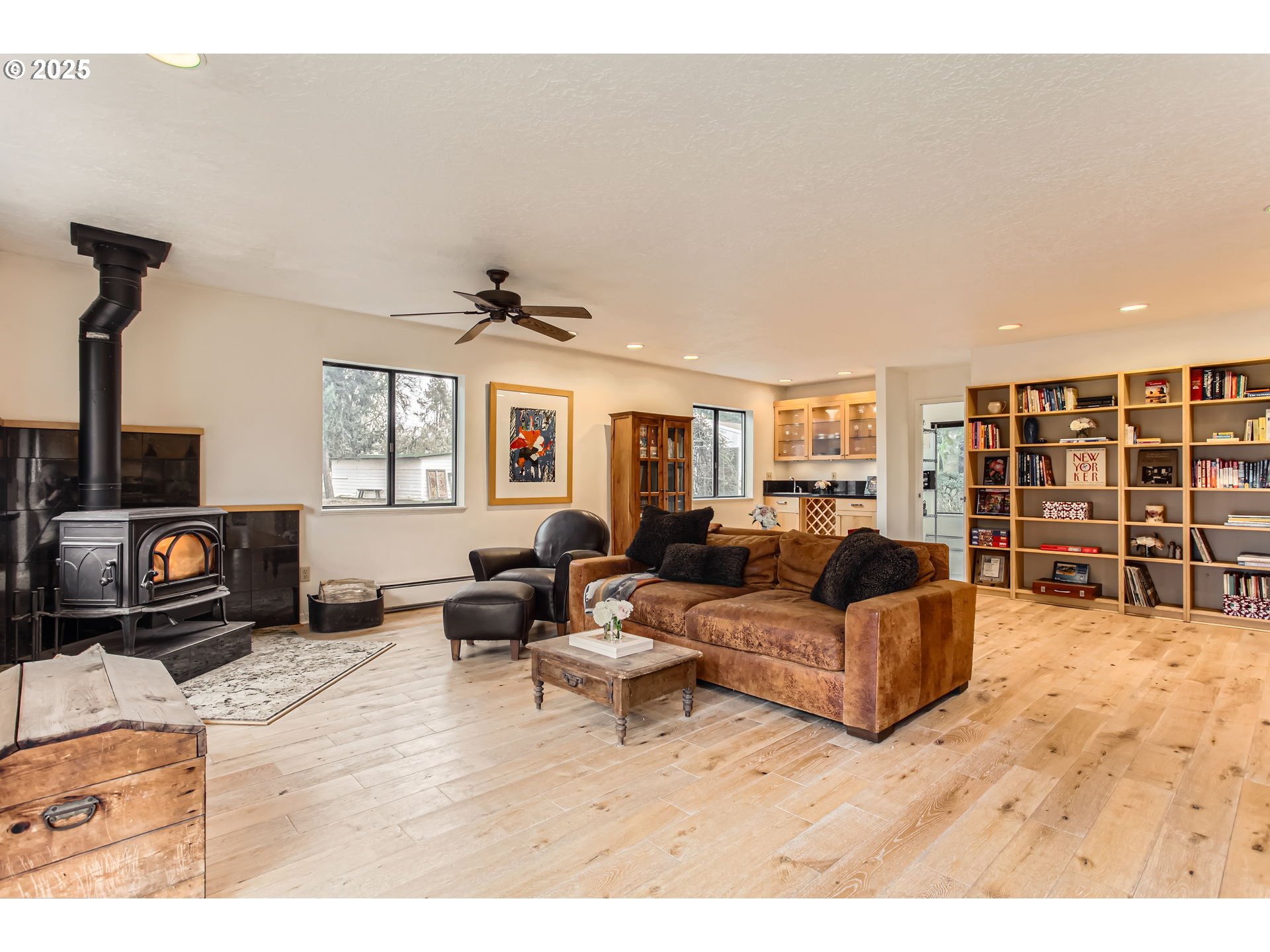 24347 Northwest Reeder Road Portland, OR 97231 - Photo 17 of 40 Family Room