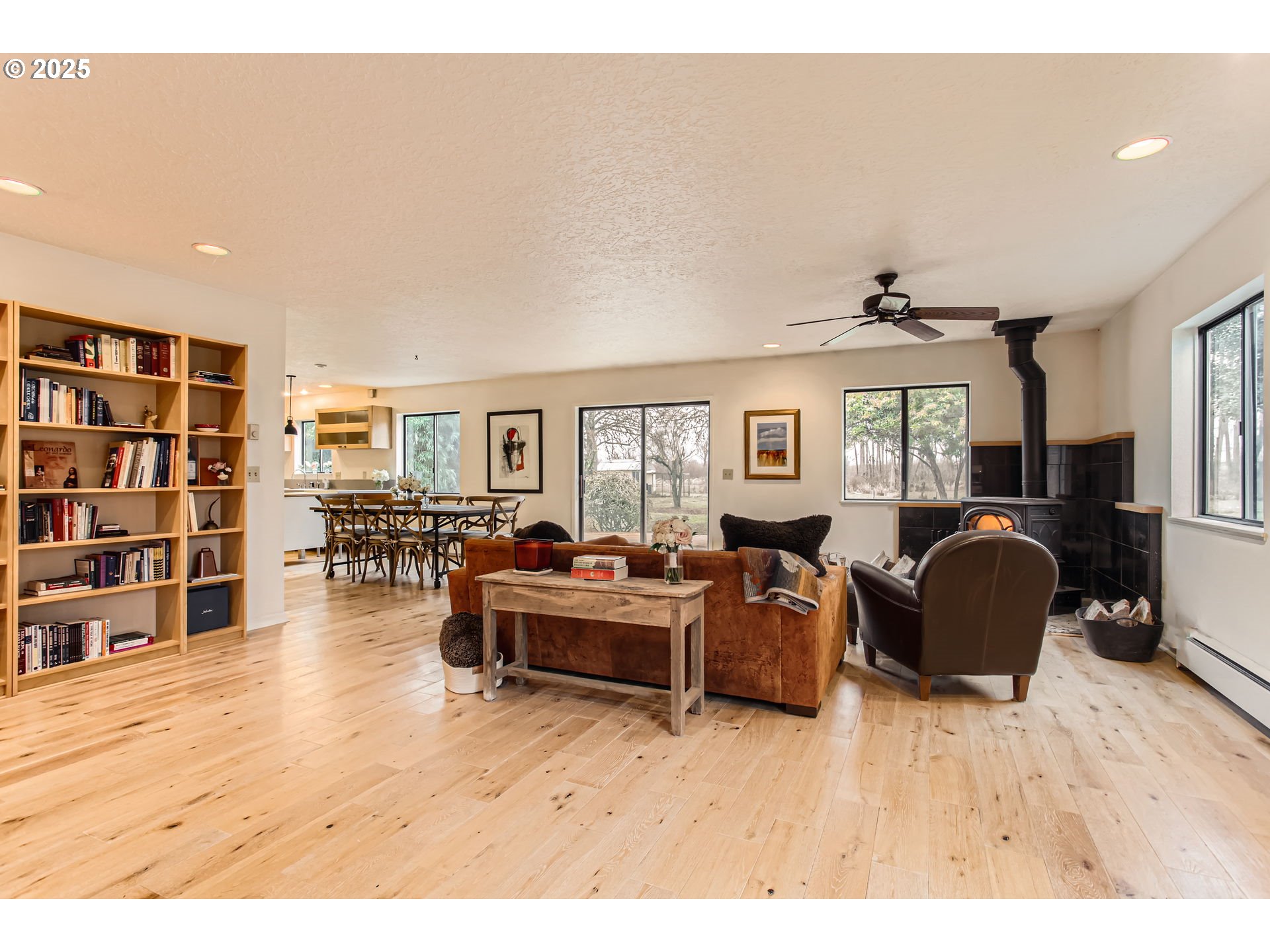 24347 Northwest Reeder Road Portland, OR 97231 - Photo 19 of 40 Family Room