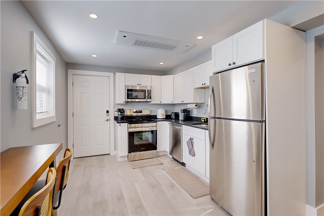 44 Hall Street Providence, RI 02904 - Photo 13 of 31