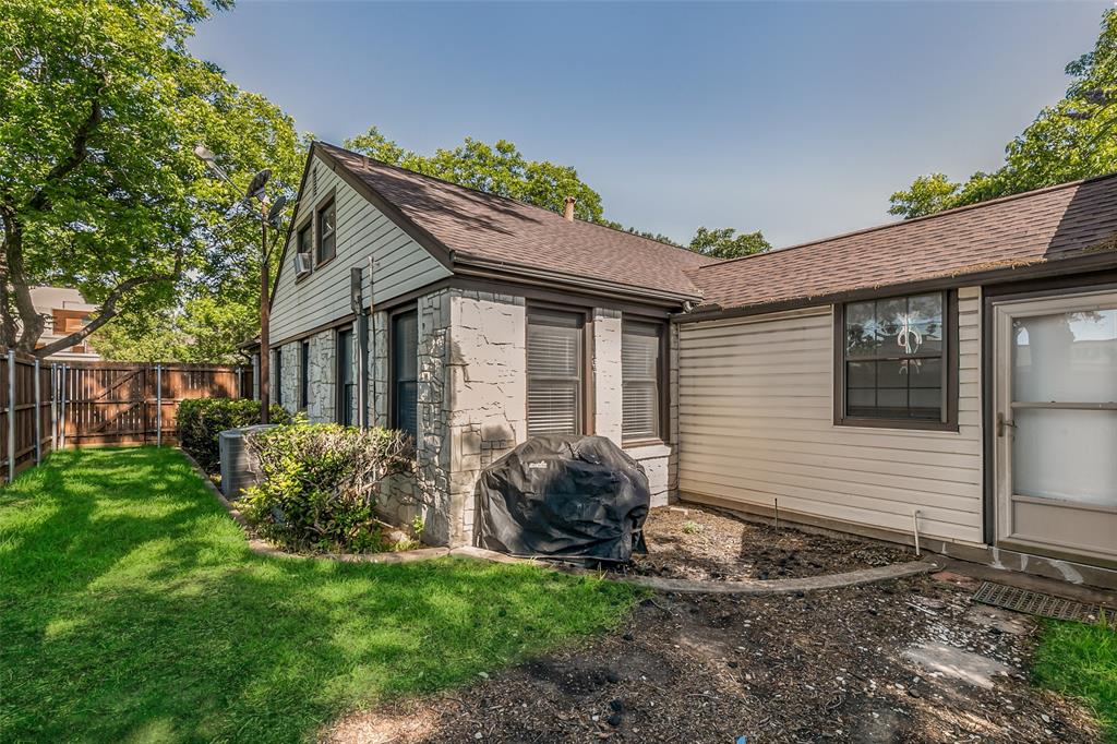 4206 Somerville Avenue Dallas, TX 75206 - Photo 26 of 26 a front view of a house with garden