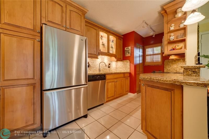 677 Trace Circle, Unit 102 Deerfield Beach, FL 33441 - Photo 2 of 31