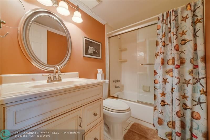 677 Trace Circle, Unit 102 Deerfield Beach, FL 33441 - Photo 18 of 31