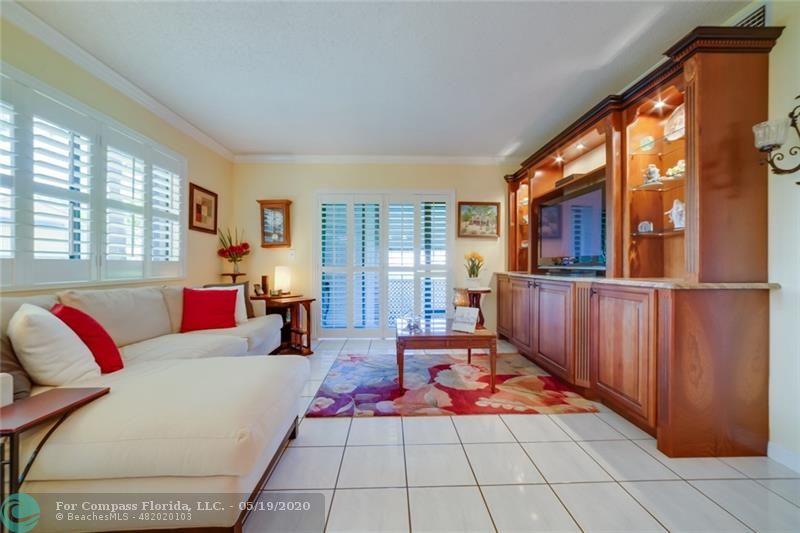 677 Trace Circle, Unit 102 Deerfield Beach, FL 33441 - Photo 7 of 31