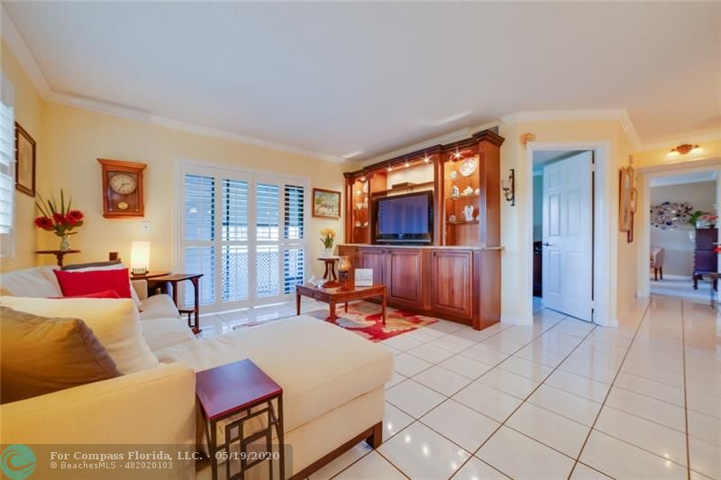 677 Trace Circle, Unit 102 Deerfield Beach, FL 33441 - Photo 9 of 31