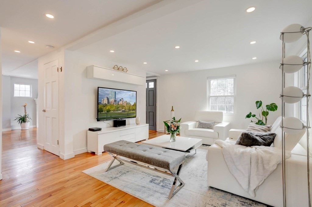 127 Elm Street North Reading, MA 01864 - Photo 12 of 25