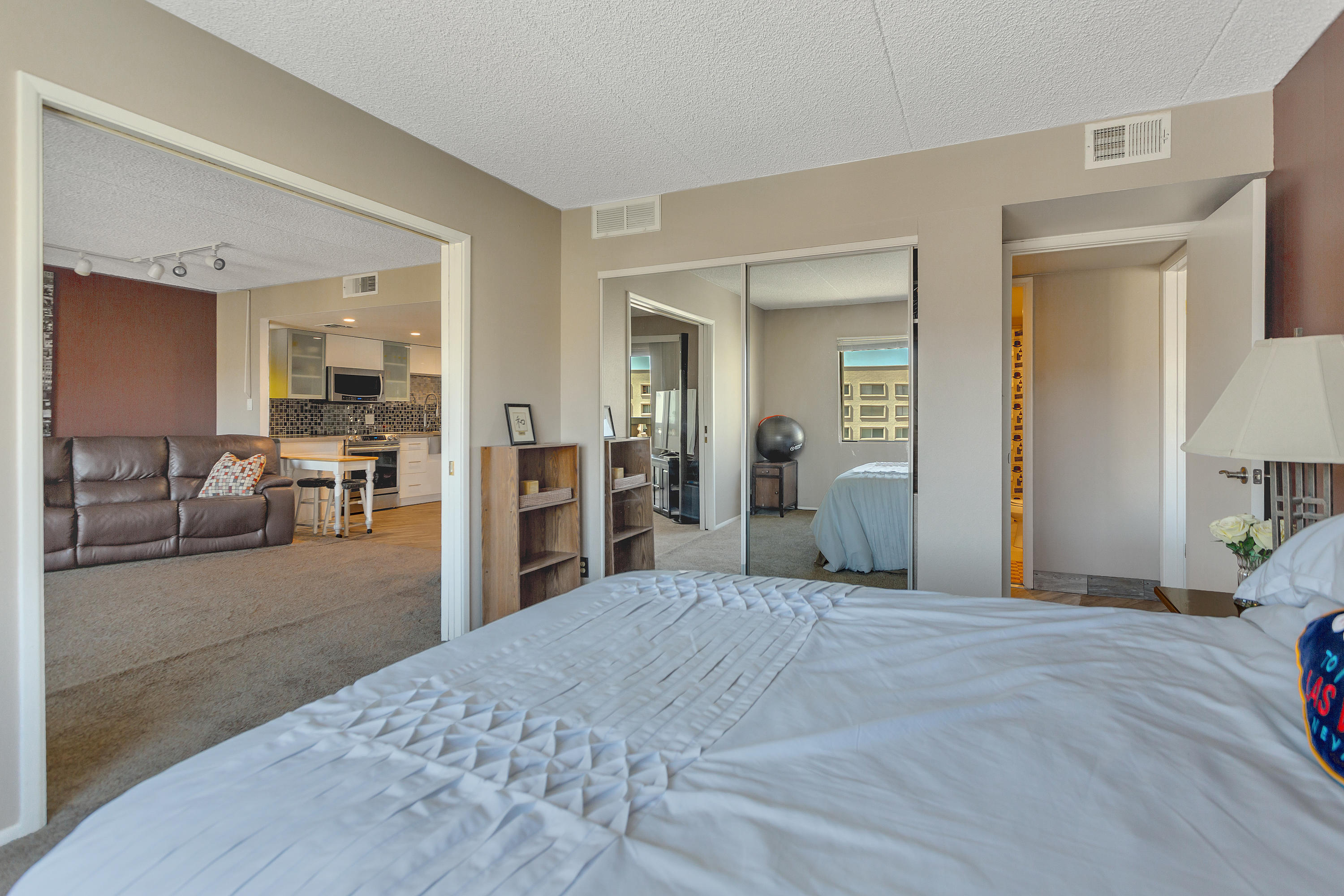7920 East Camelback Road, Unit 504 Scottsdale, AZ 85251 - Photo 13 of 35 Secondary bed 2