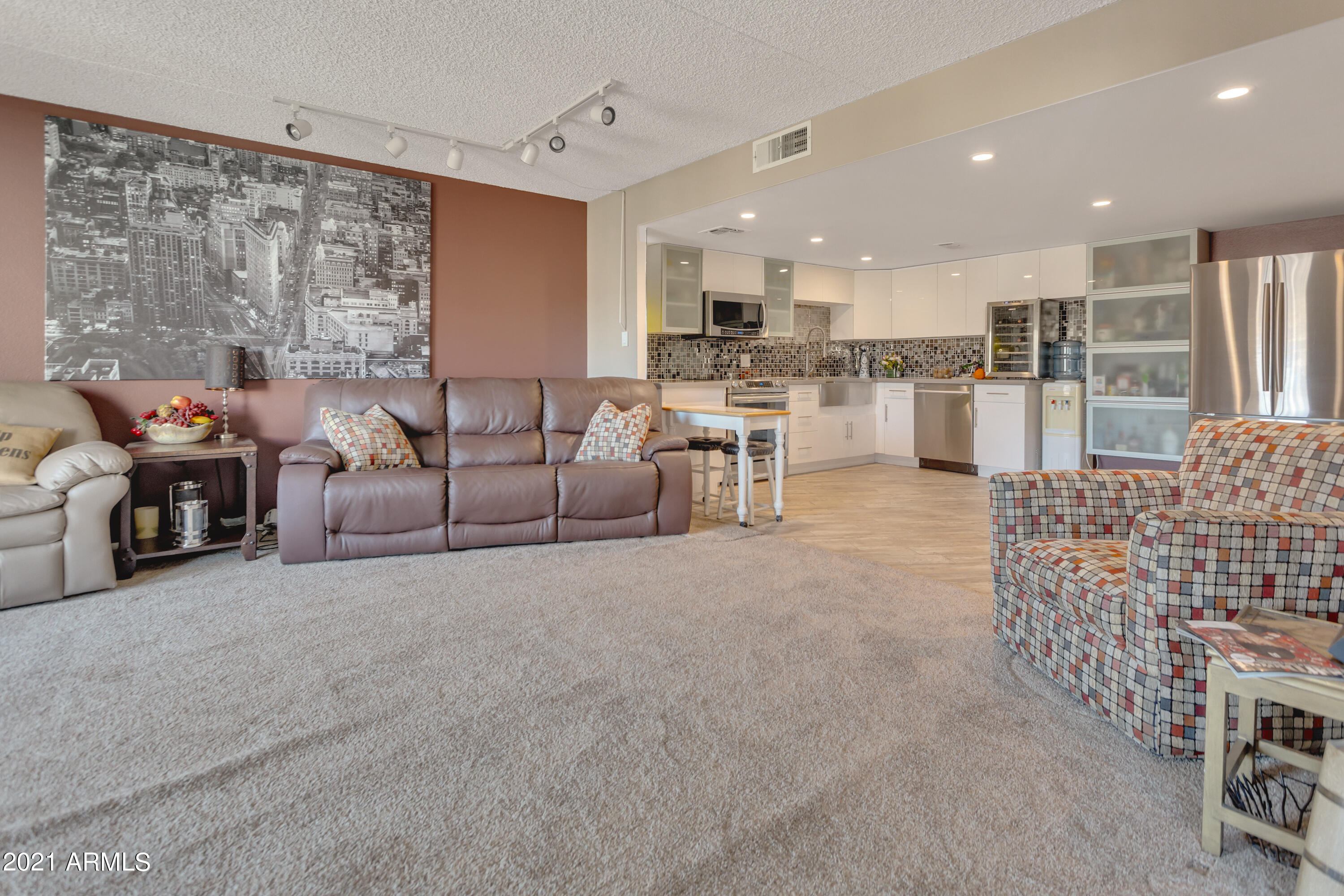 7920 East Camelback Road, Unit 504 Scottsdale, AZ 85251 - Photo 16 of 35 Living 4