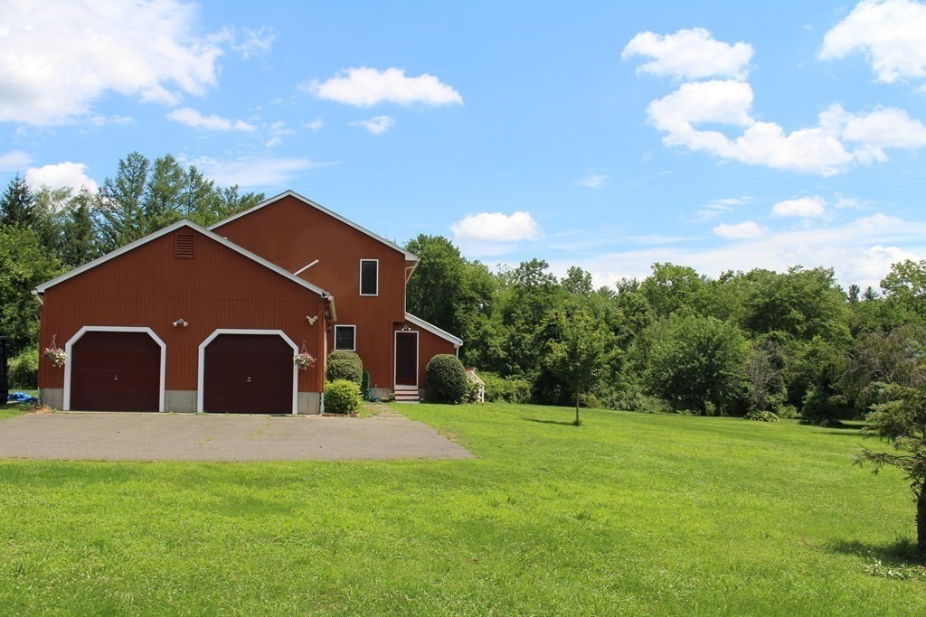 348 Westhampton Road Northampton, MA 01062 - Photo 8 of 40