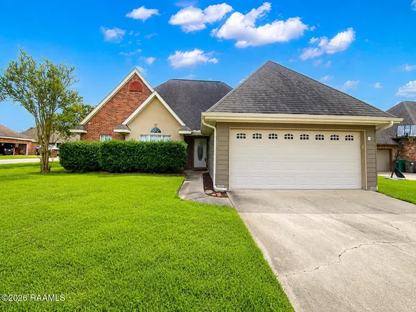 $1,900 | 101 Seneca Circle, Youngsville, LA 70592