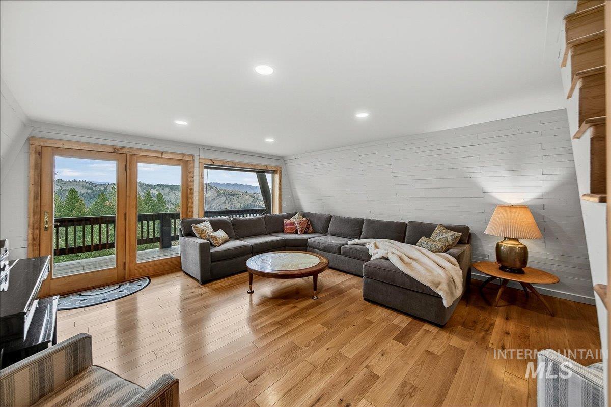 239 Tollgate Road Boise, ID 83716 - Photo 11 of 50 Living room featuring light wood-style flooring and recessed lighting