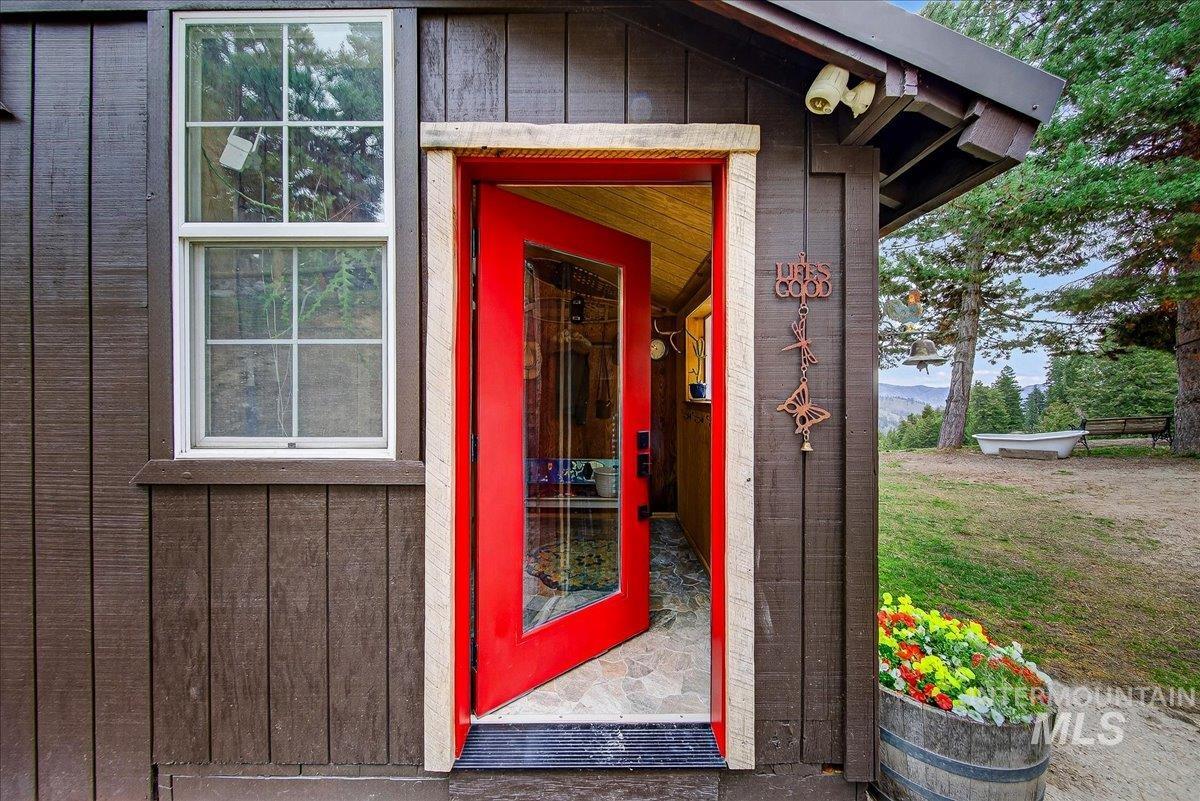 239 Tollgate Road Boise, ID 83716 - Photo 34 of 50 Entrance to property featuring board and batten siding