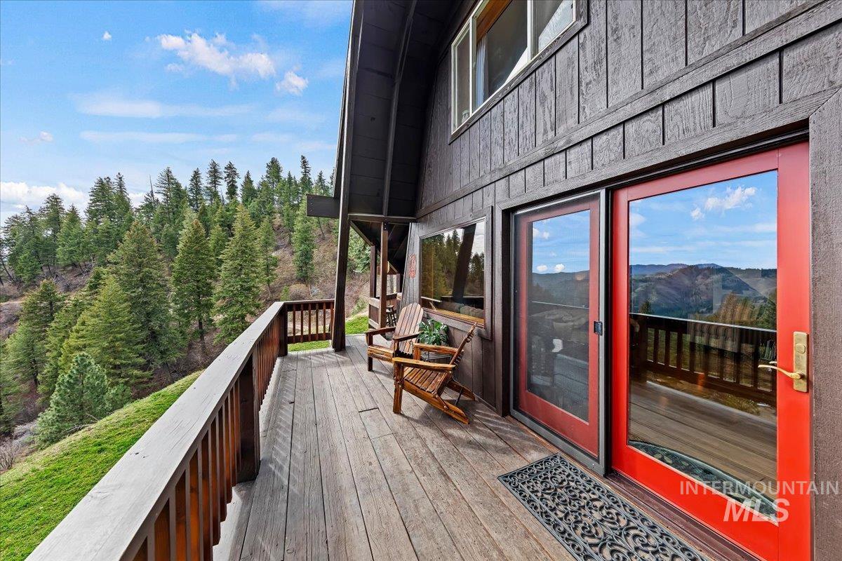 239 Tollgate Road Boise, ID 83716 - Photo 42 of 50 Deck featuring a mountain view