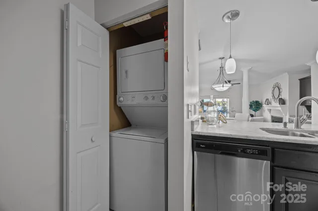 $450,000 | 907 Southwest Drive, Davidson, NC 28036