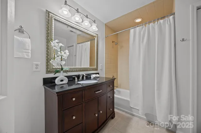 $450,000 | 907 Southwest Drive, Davidson, NC 28036