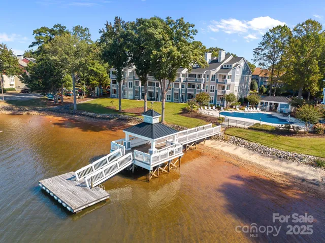 $450,000 | 907 Southwest Drive, Davidson, NC 28036