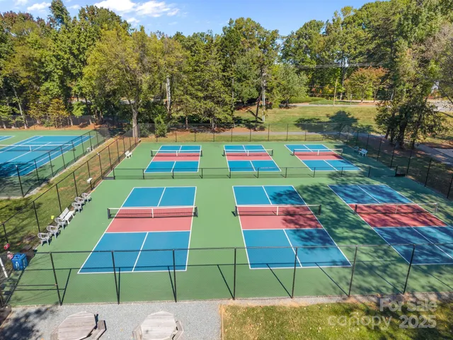 $450,000 | 907 Southwest Drive, Davidson, NC 28036