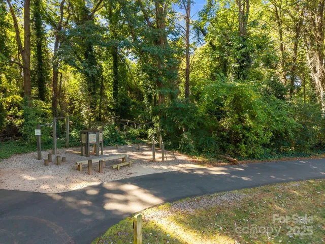 $450,000 | 907 Southwest Drive, Davidson, NC 28036