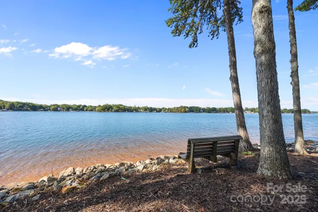 $450,000 | 907 Southwest Drive, Davidson, NC 28036