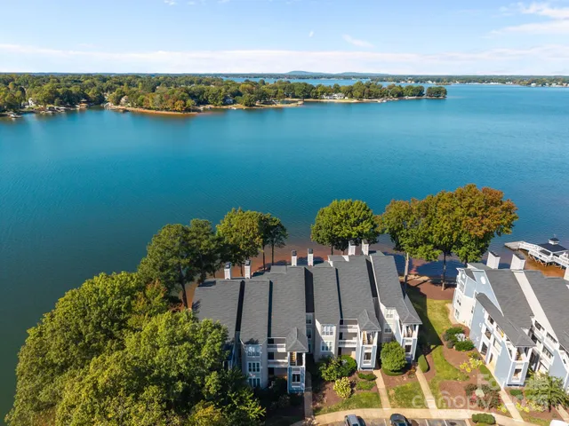 $450,000 | 907 Southwest Drive, Davidson, NC 28036