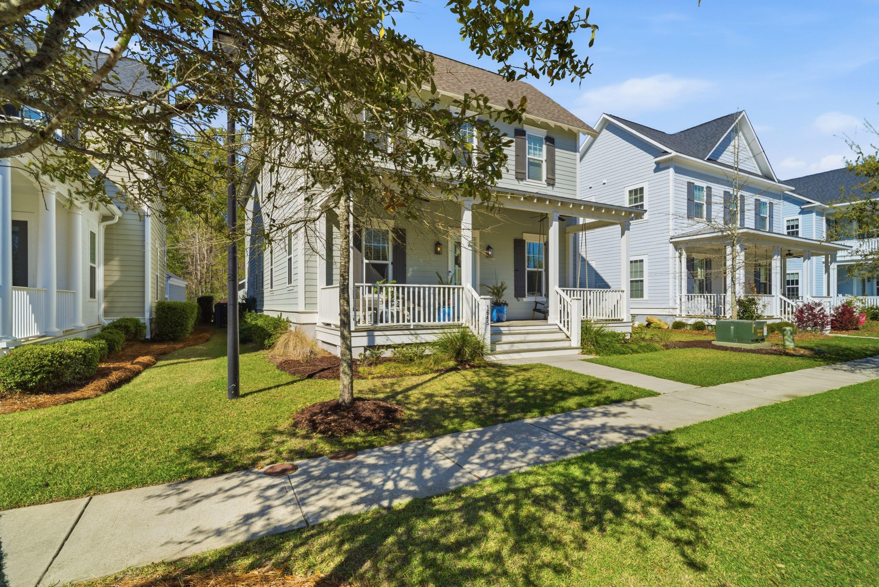 1645 Banning Street Mount Pleasant, SC 29466 - Photo 5 of 64 3_1645BanningSt_013