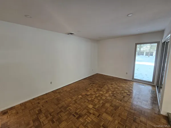 $4,600 | 10 Chestnut Drive, Pomona, NY 10970