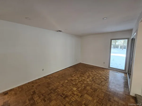 $4,600 | 10 Chestnut Drive, Pomona, NY 10970