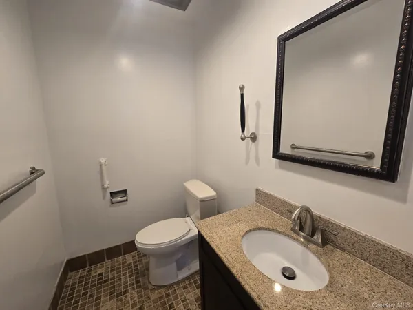 $4,600 | 10 Chestnut Drive, Pomona, NY 10970