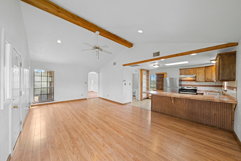 446 Mosel Road Harper, TX 78631 - Photo 20 of 26 Gallery Image 20