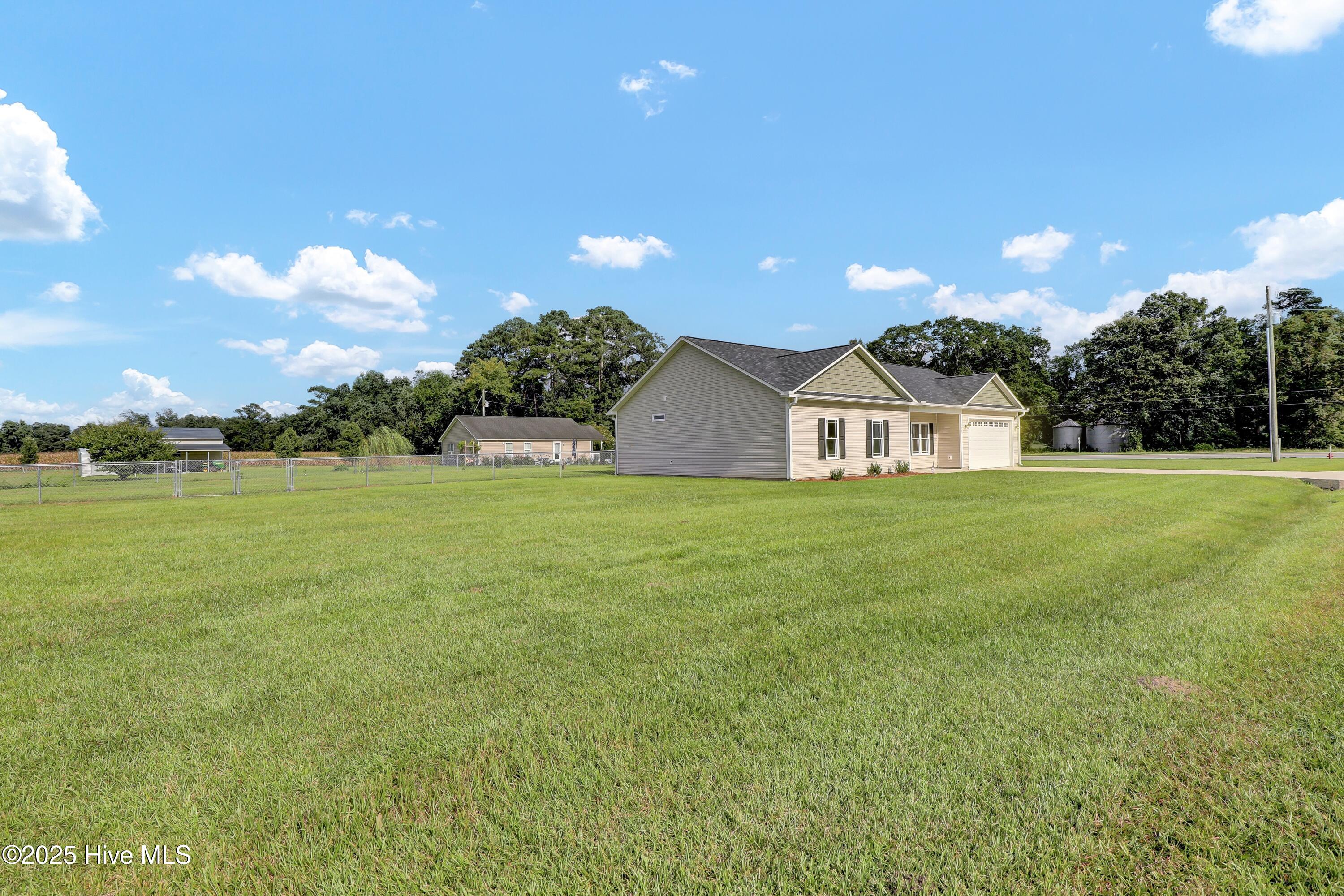 122 Watering Pond Road Pink Hill, NC 28572 - Photo 3 of 30 3