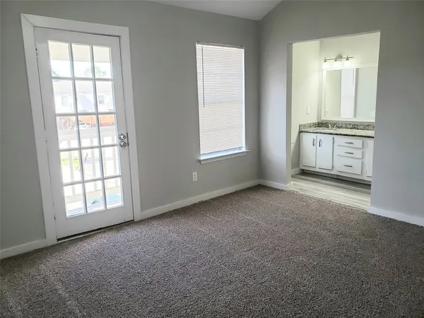 $1,900 | 11710 Southlake Drive, Unit 29, Houston, TX 77077