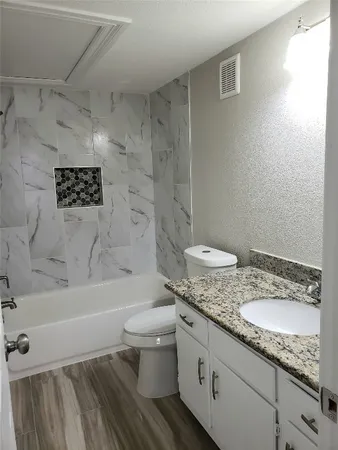 $1,900 | 11710 Southlake Drive, Unit 29, Houston, TX 77077