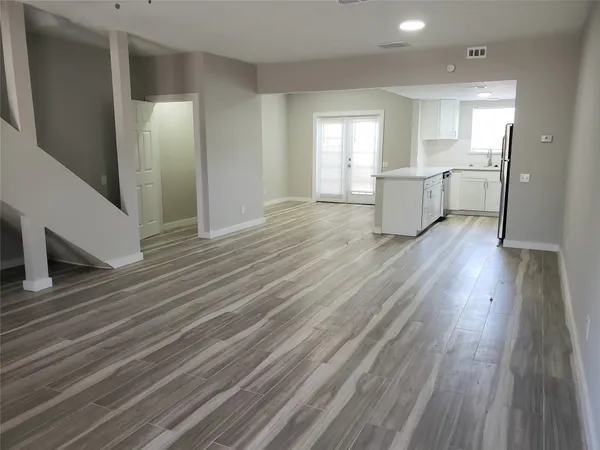 $1,900 | 11710 Southlake Drive, Unit 29, Houston, TX 77077