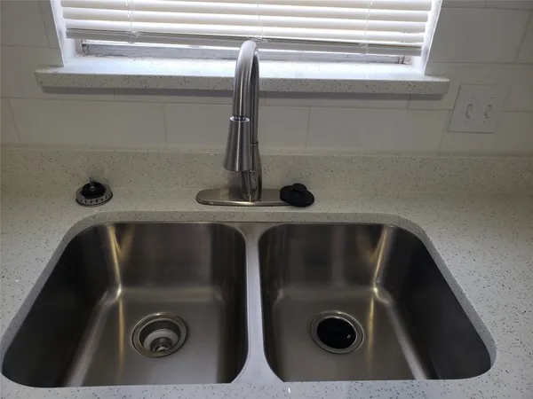 $1,900 | 11710 Southlake Drive, Unit 29, Houston, TX 77077