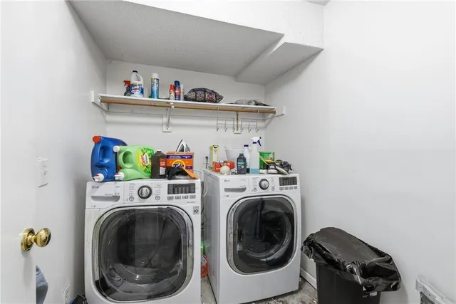 $385,000 | 5507 Noland Road, Shawnee, KS 66216